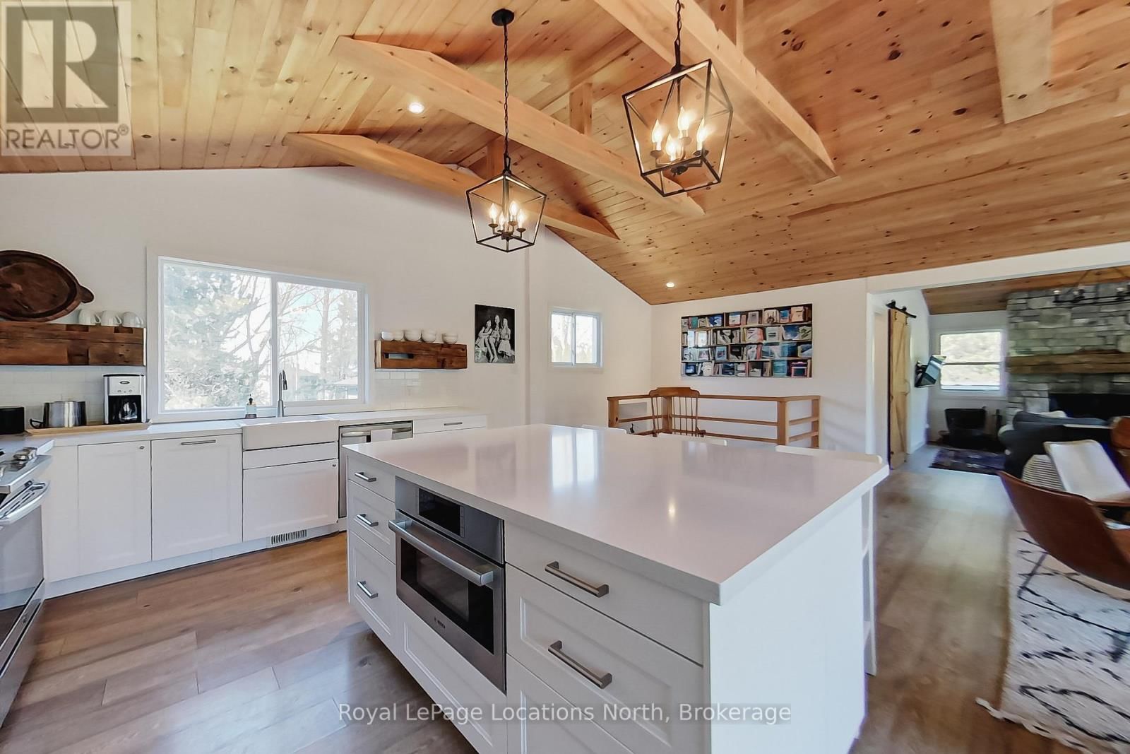 6 - 102 WENSLEY DRIVE Image 12