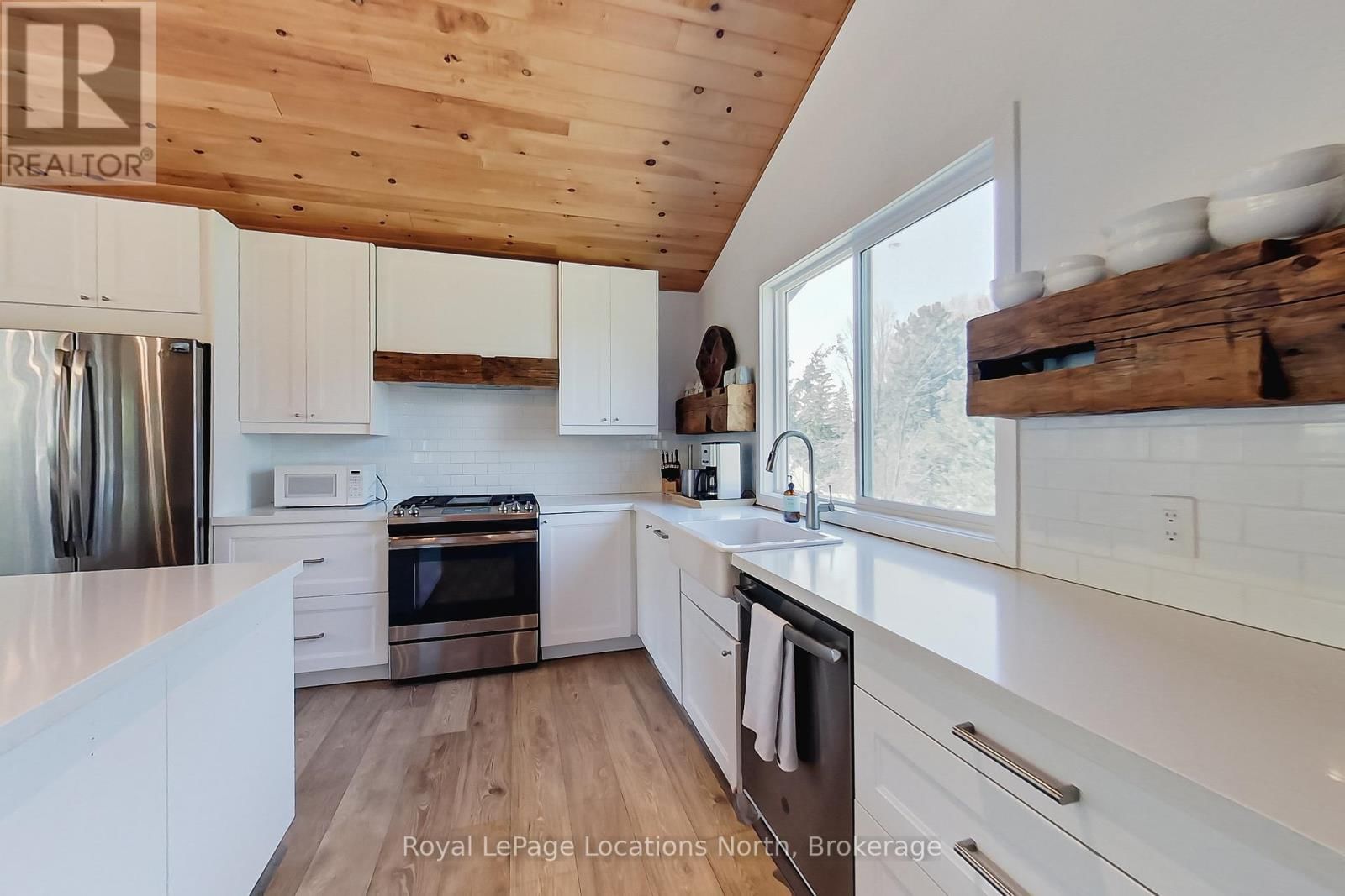 6 - 102 WENSLEY DRIVE Image 13