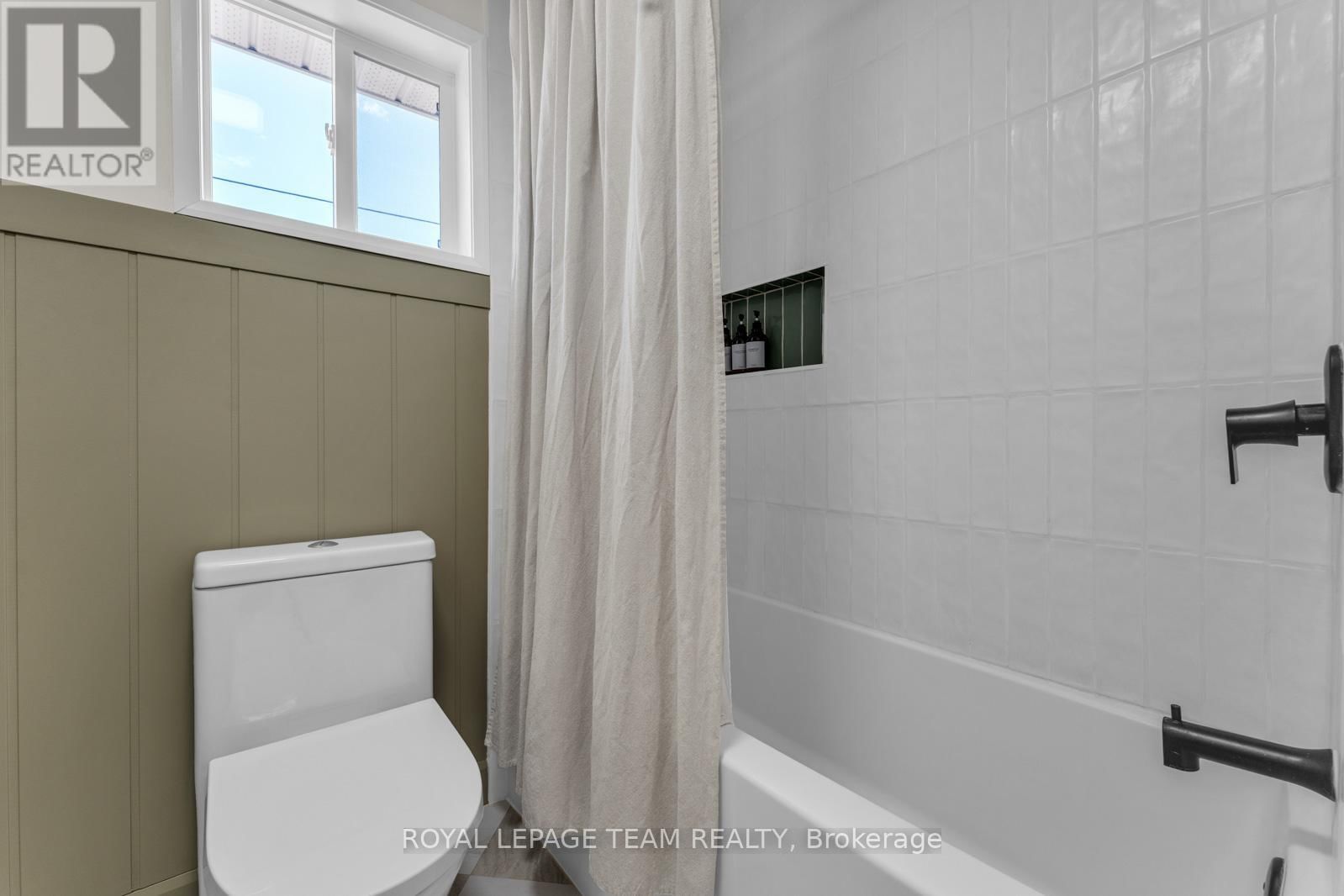 187 LAKEVIEW AVENUE Image 21