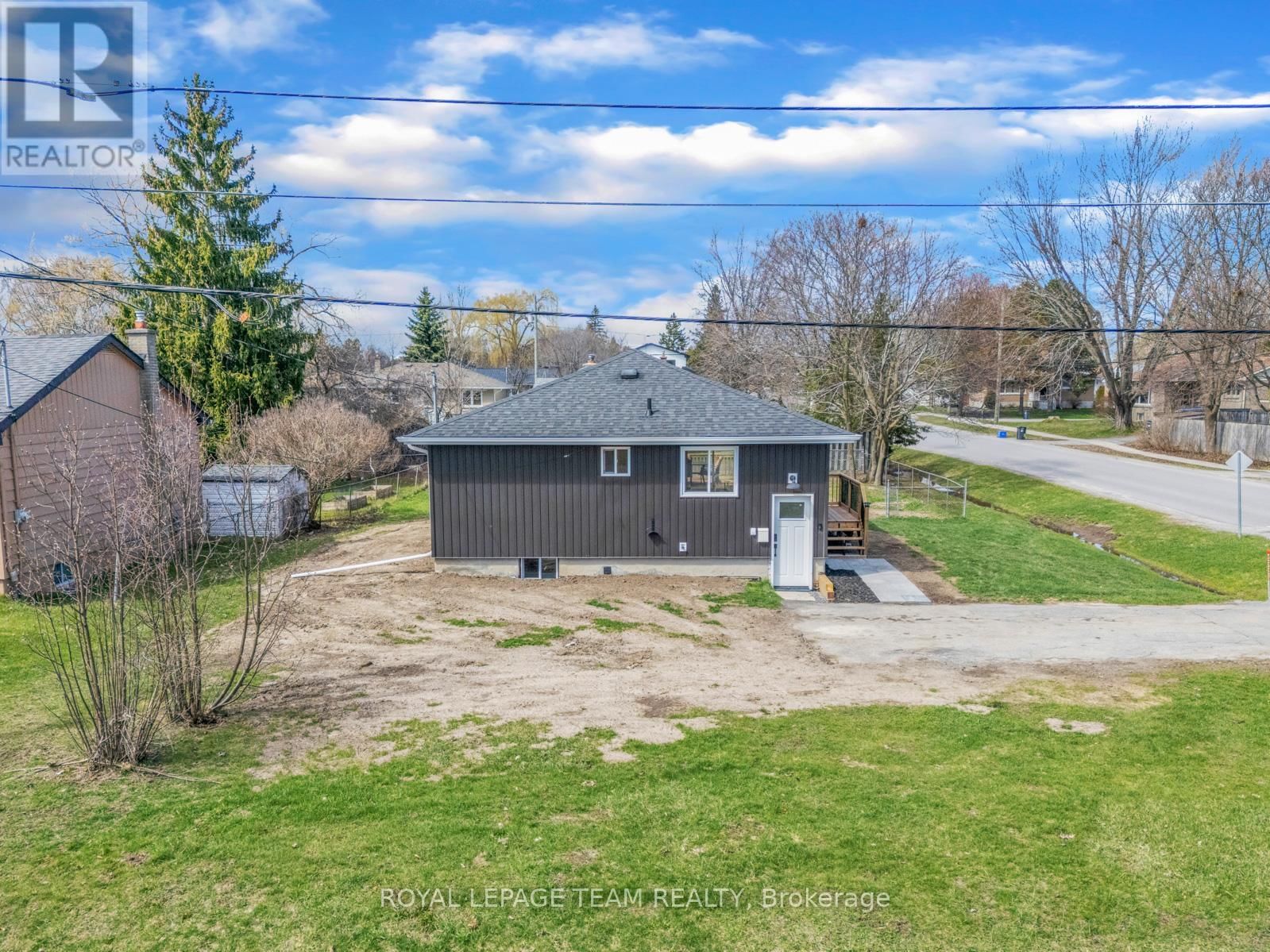 187 LAKEVIEW AVENUE Image 31