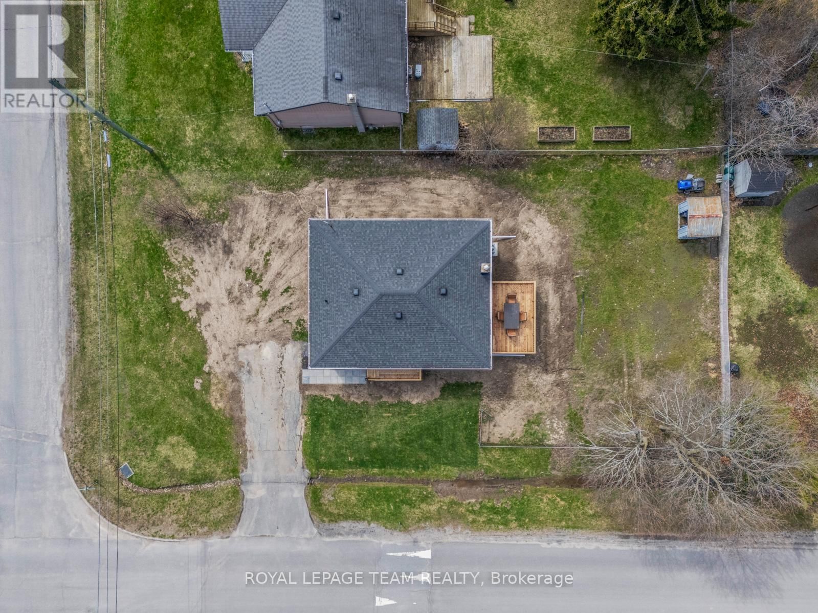 187 LAKEVIEW AVENUE Image 34