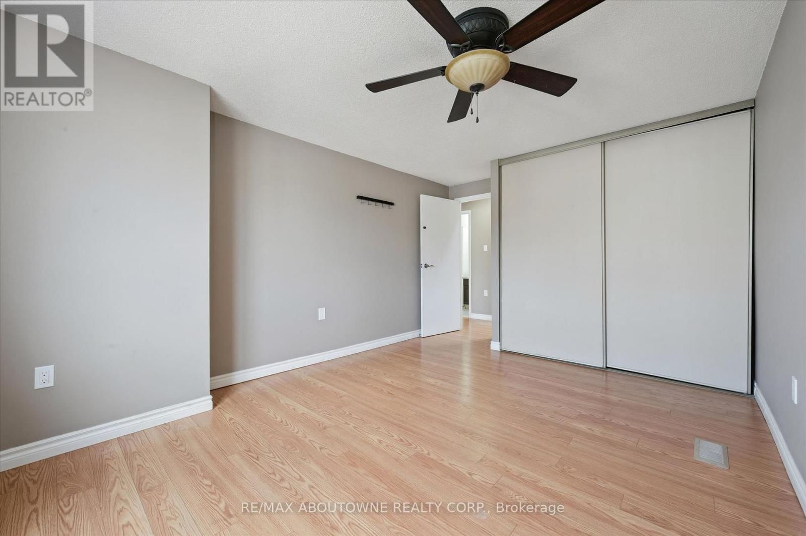 25 - 365 PIONEER DRIVE Image 16