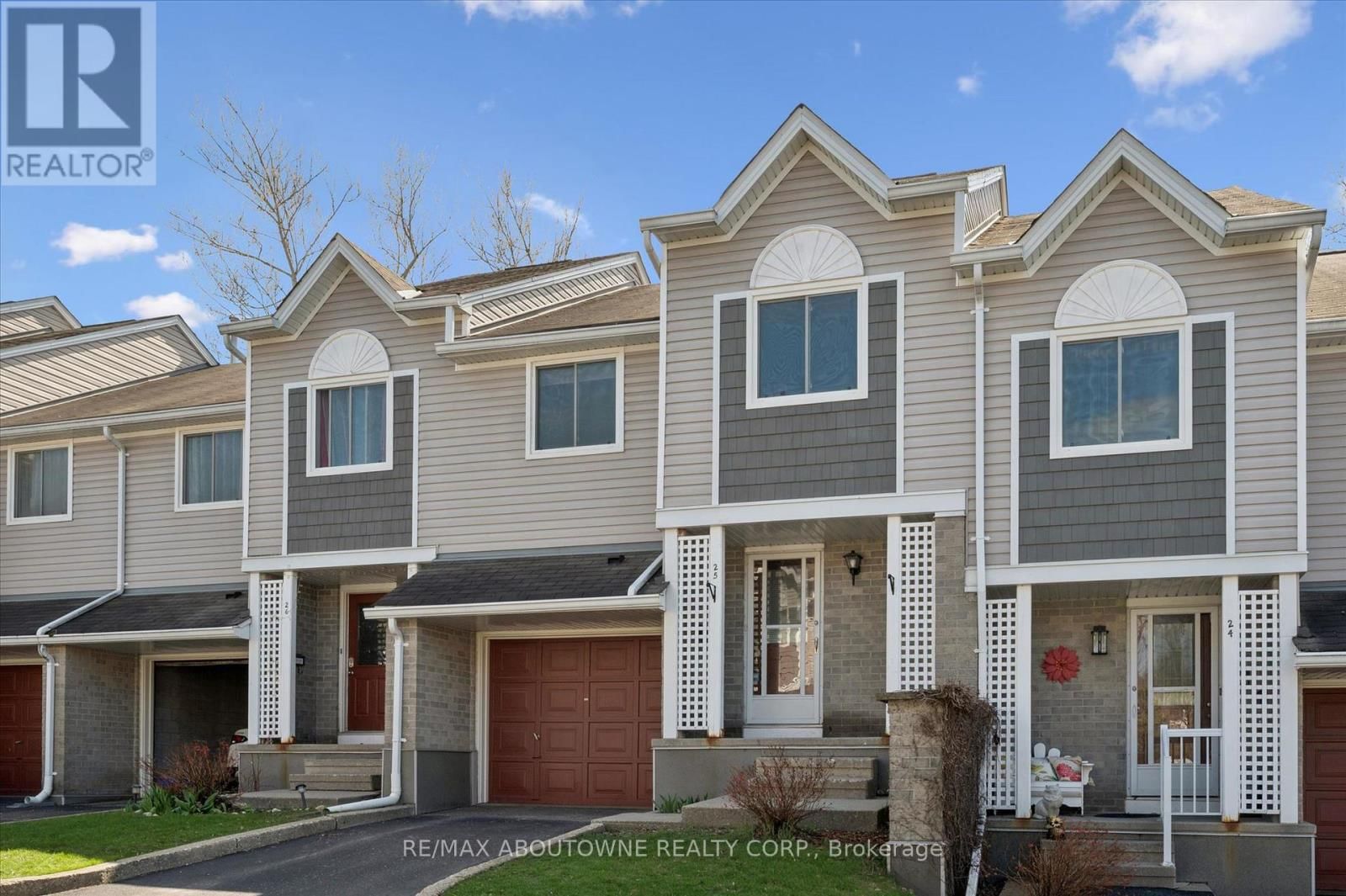 25 - 365 PIONEER DRIVE Image 2