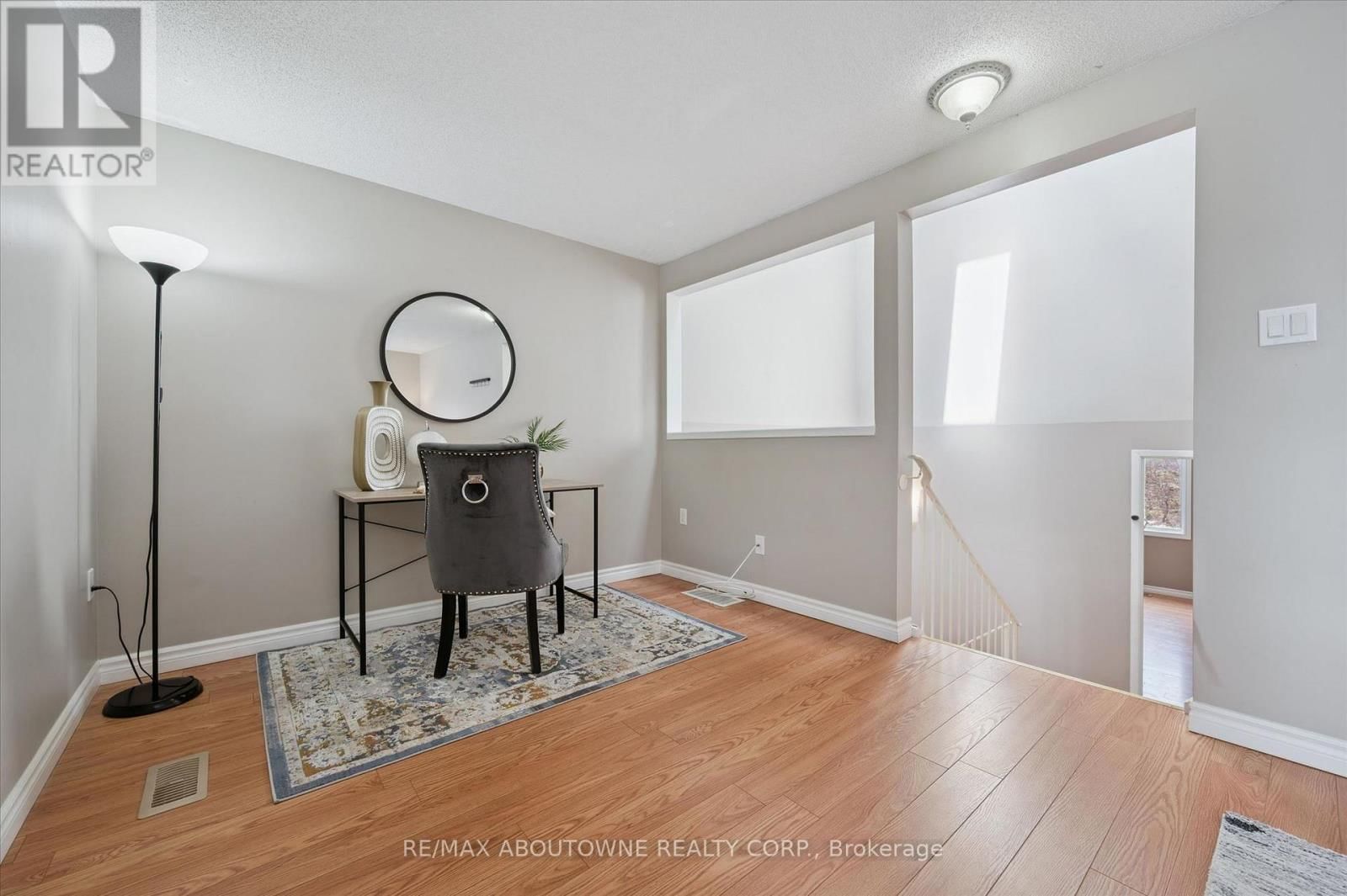 25 - 365 PIONEER DRIVE Image 23