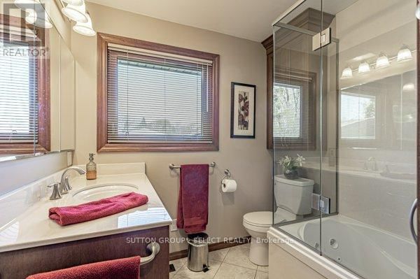 1054 CHIPPEWA DRIVE Image 19