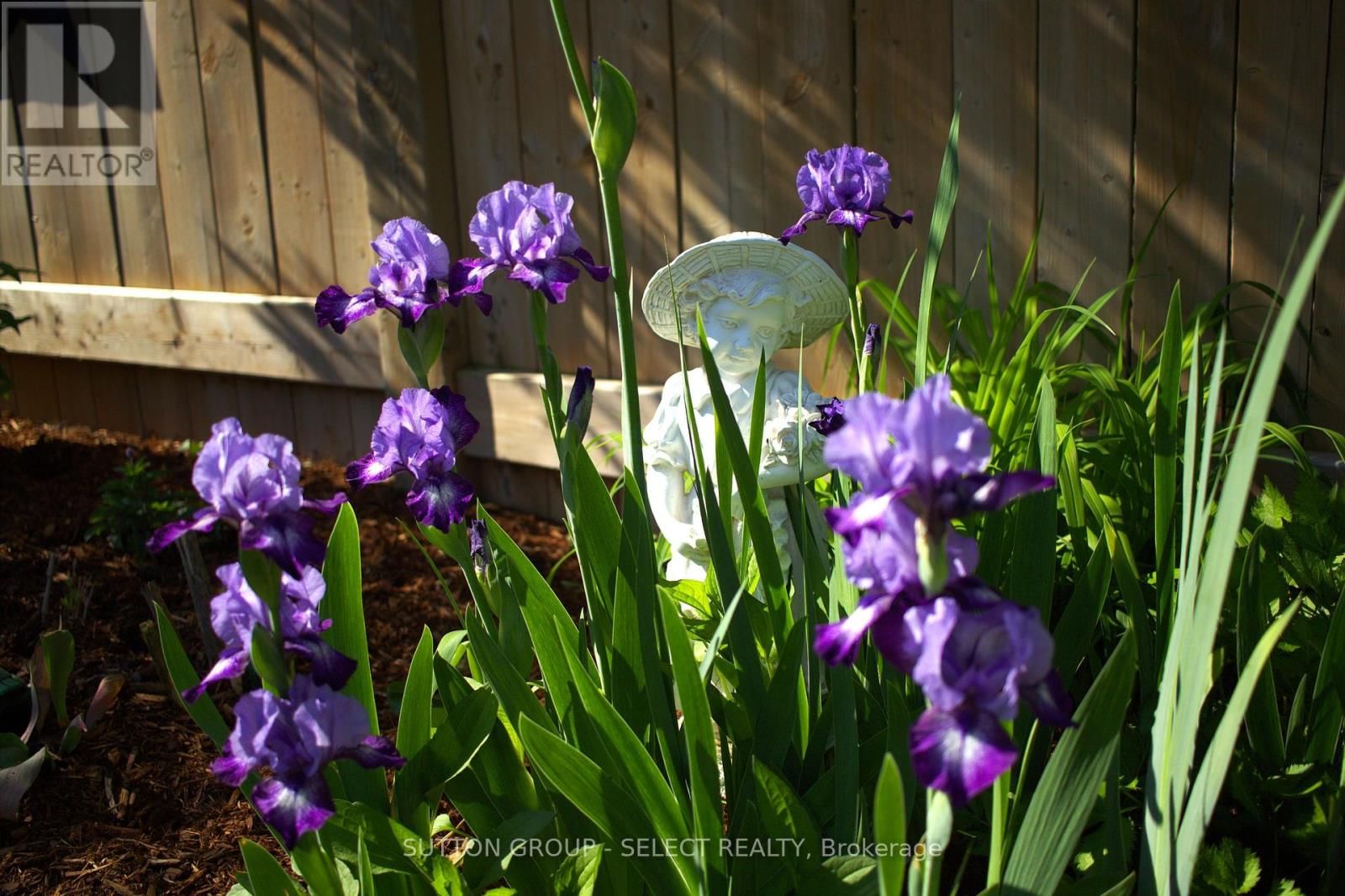 1054 CHIPPEWA DRIVE Image 33