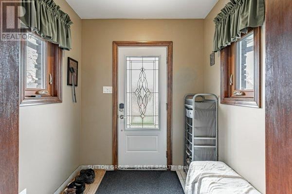 1054 CHIPPEWA DRIVE Image 6