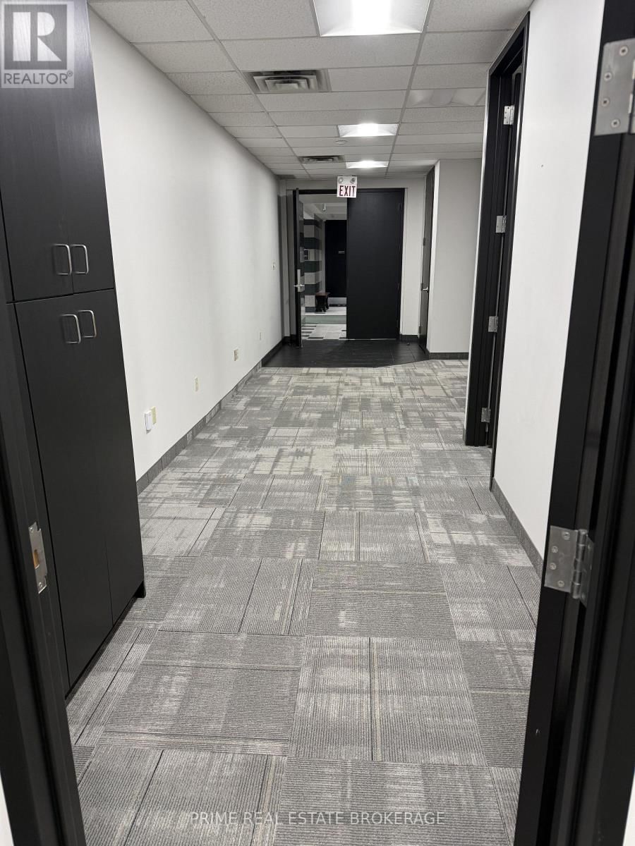 100 - 256 PALL MALL STREET Image 3