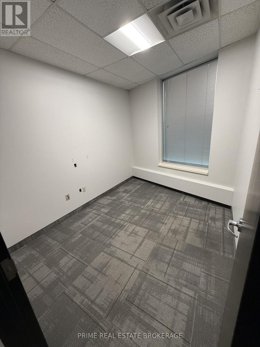 100 - 256 PALL MALL STREET Image 5