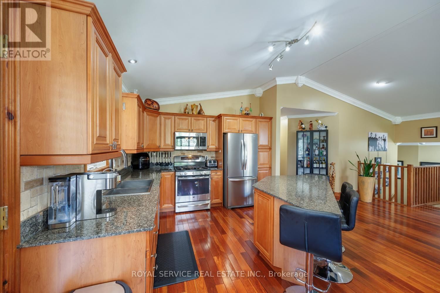 821 KIMBERLY DRIVE Image 11