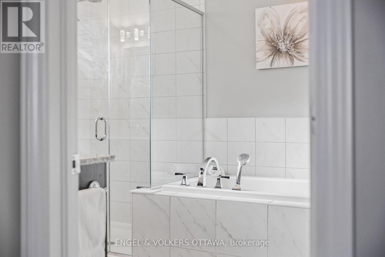 865 TEWIN CIRCLE Image 21