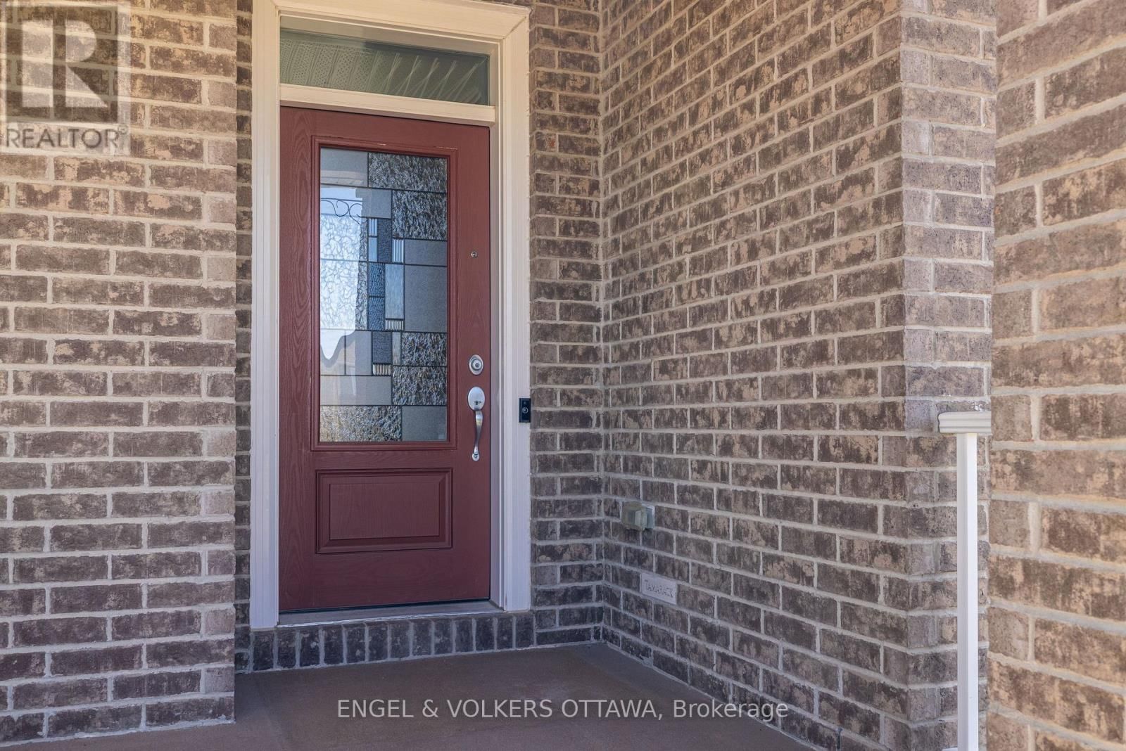 865 TEWIN CIRCLE Image 3