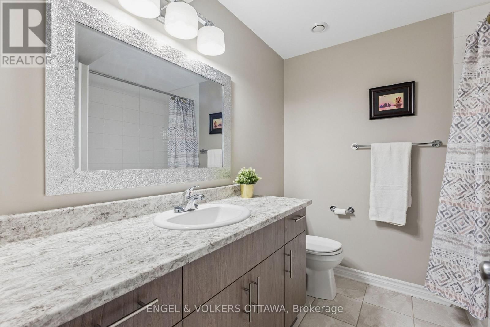 865 TEWIN CIRCLE Image 35