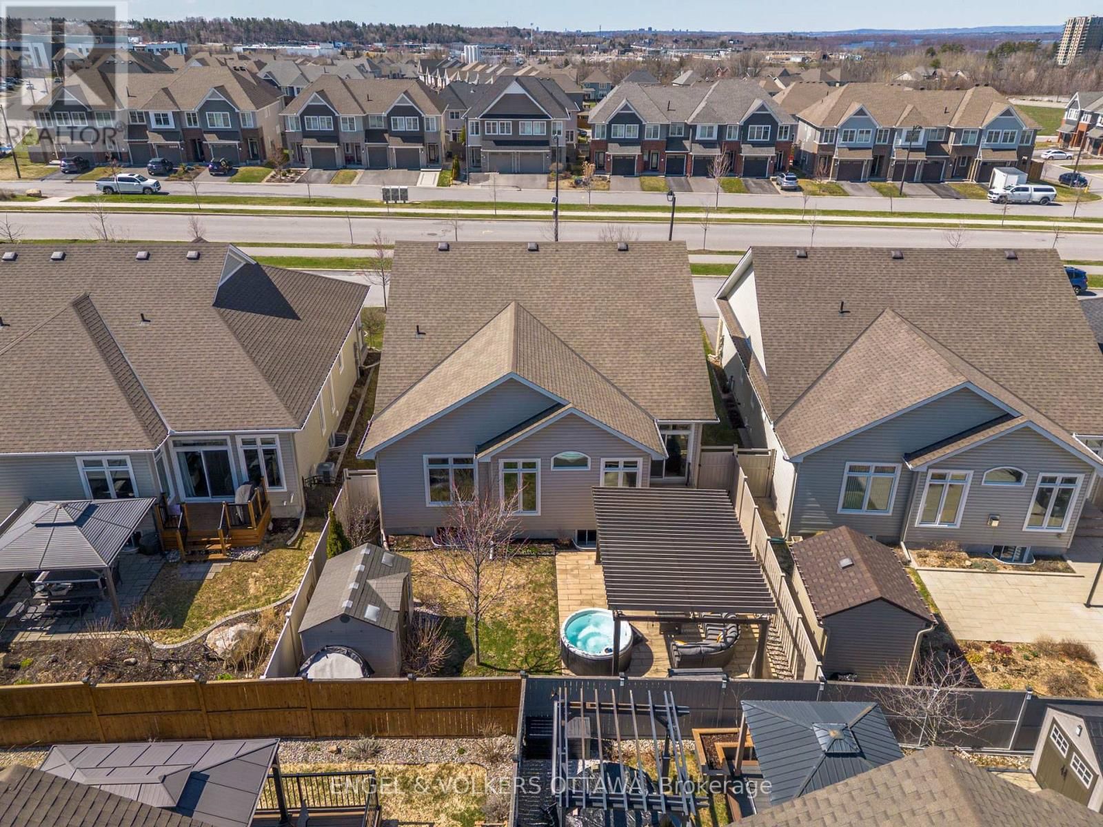 865 TEWIN CIRCLE Image 43