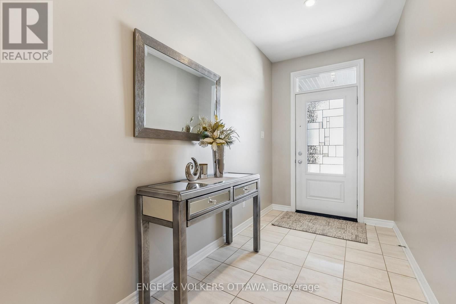 865 TEWIN CIRCLE Image 5