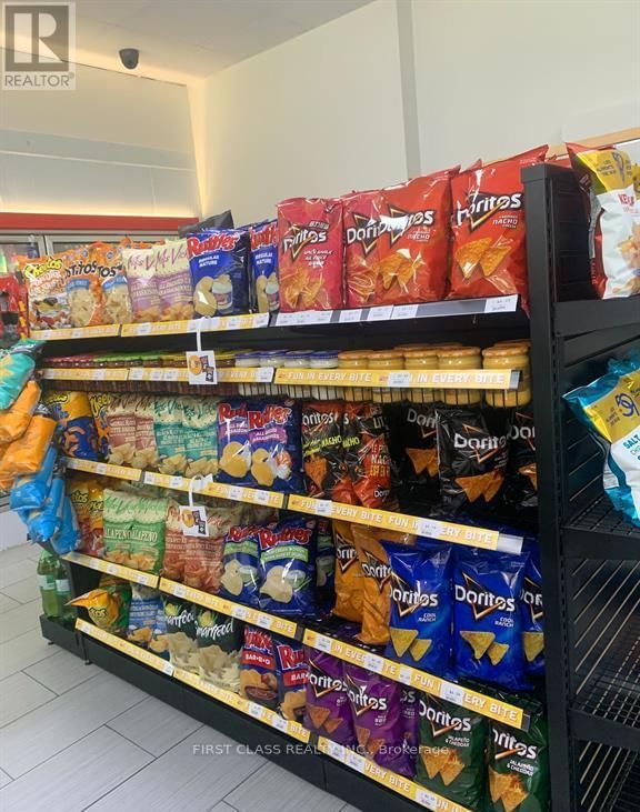 1837 MAIN STREET WEST Image 6