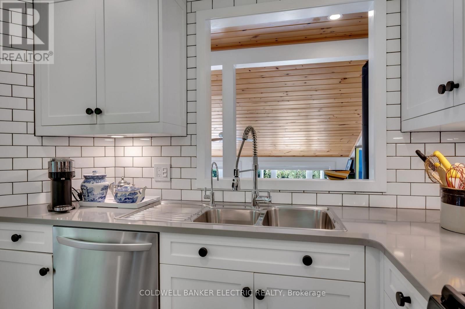 411 FIDLAR GLEN ROAD Image 10