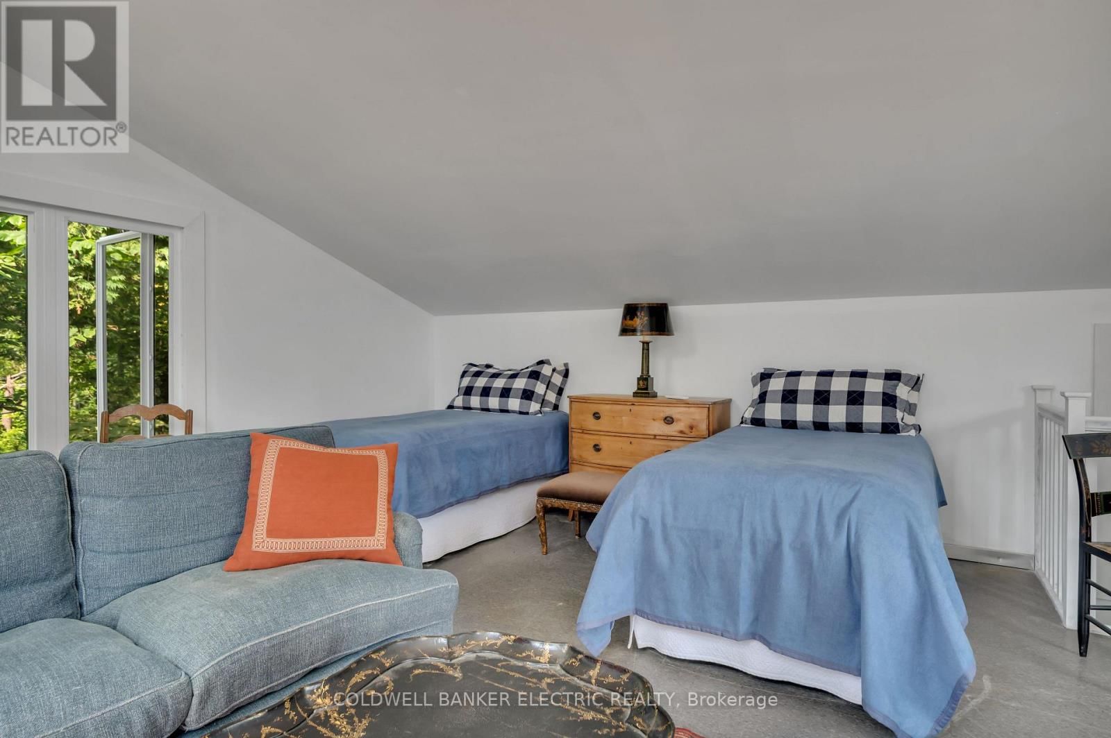 411 FIDLAR GLEN ROAD Image 25