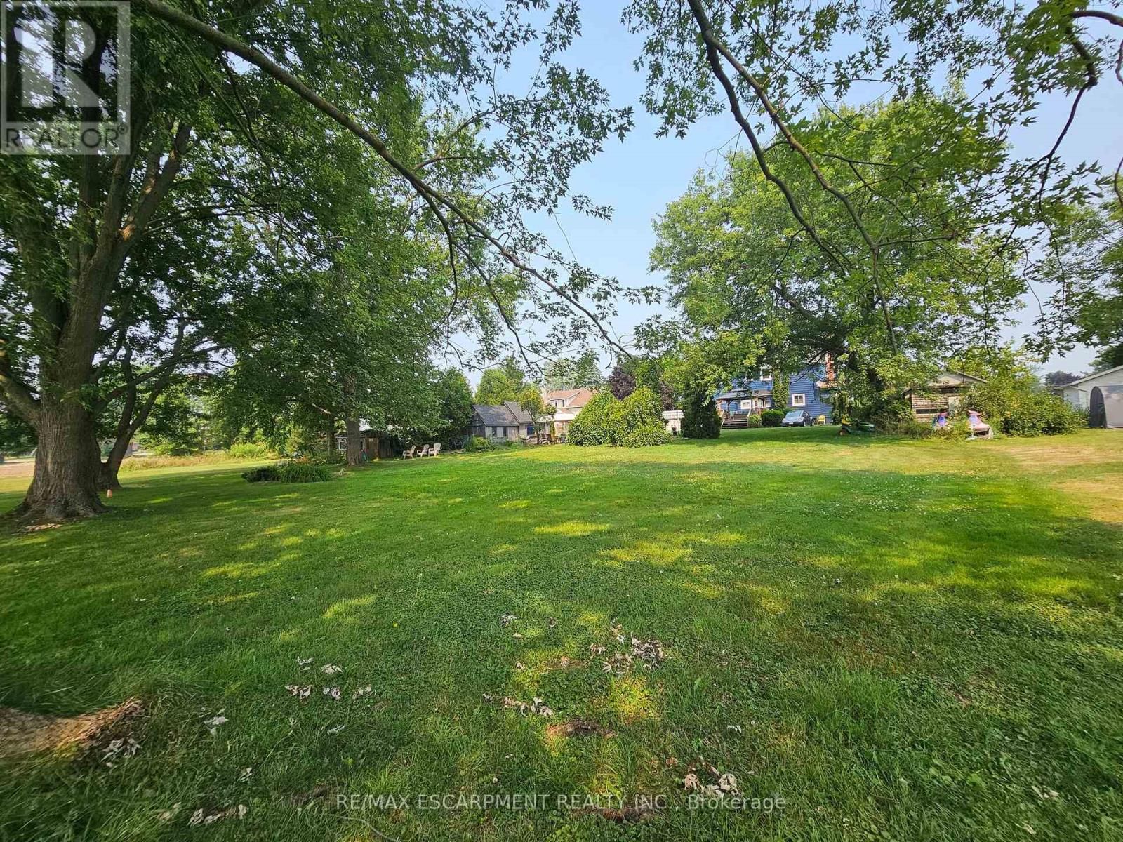 2340 WILSON STREET WEST Image 32