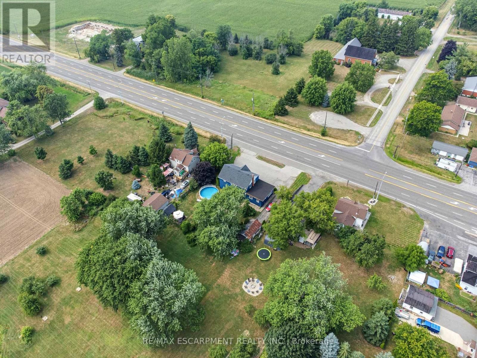 2340 WILSON STREET WEST Image 35