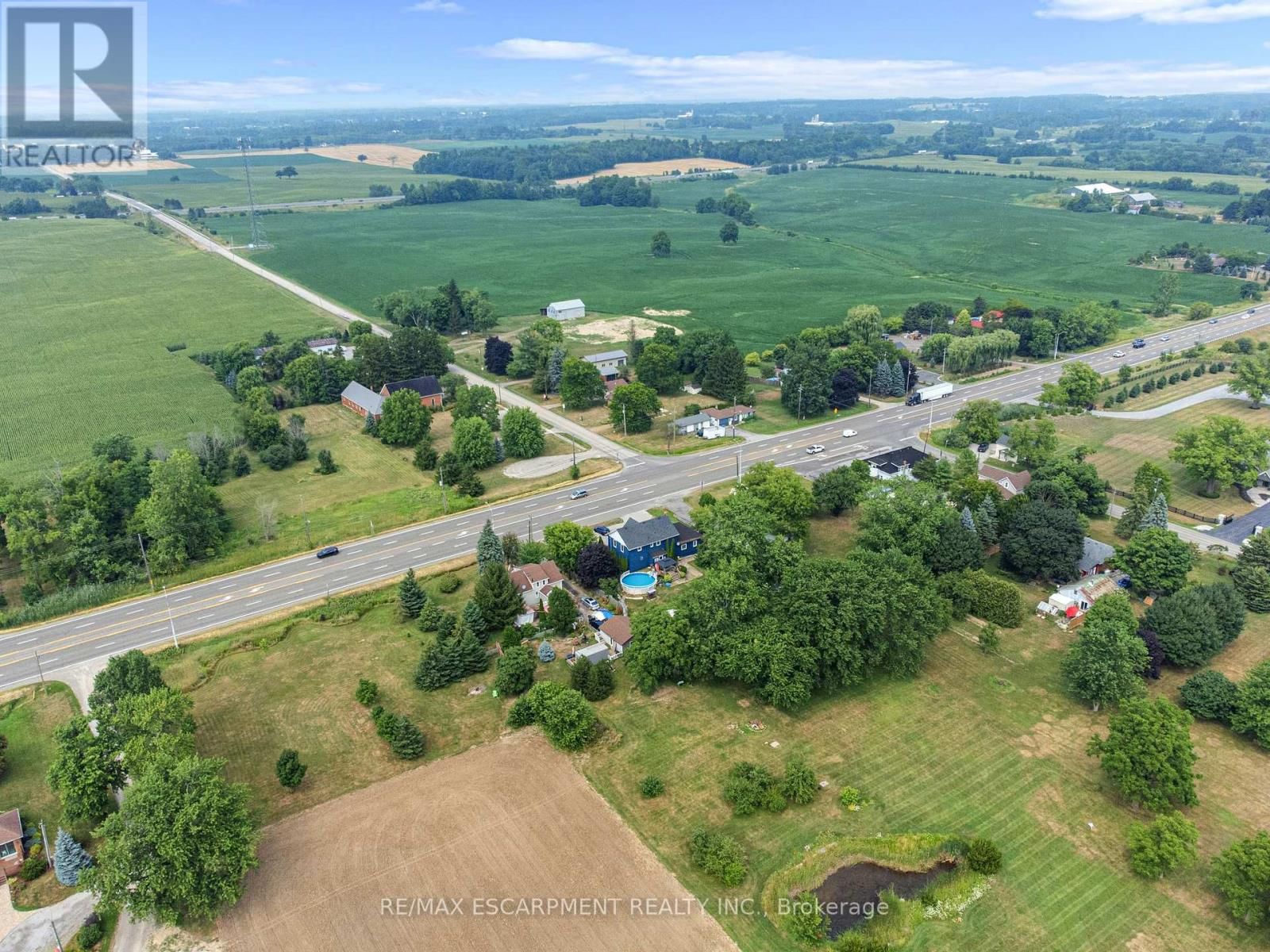 2340 WILSON STREET WEST Image 36