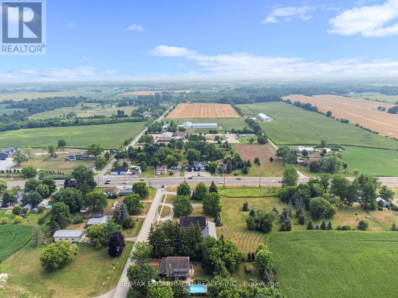 2340 WILSON STREET WEST Image 39