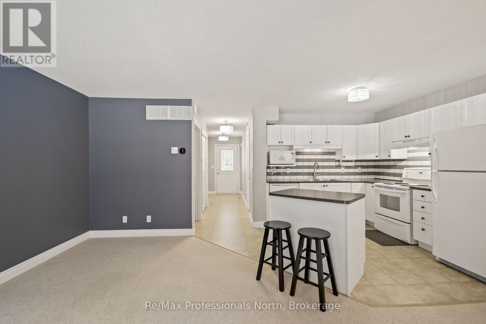 151 PINE STREET Image 20