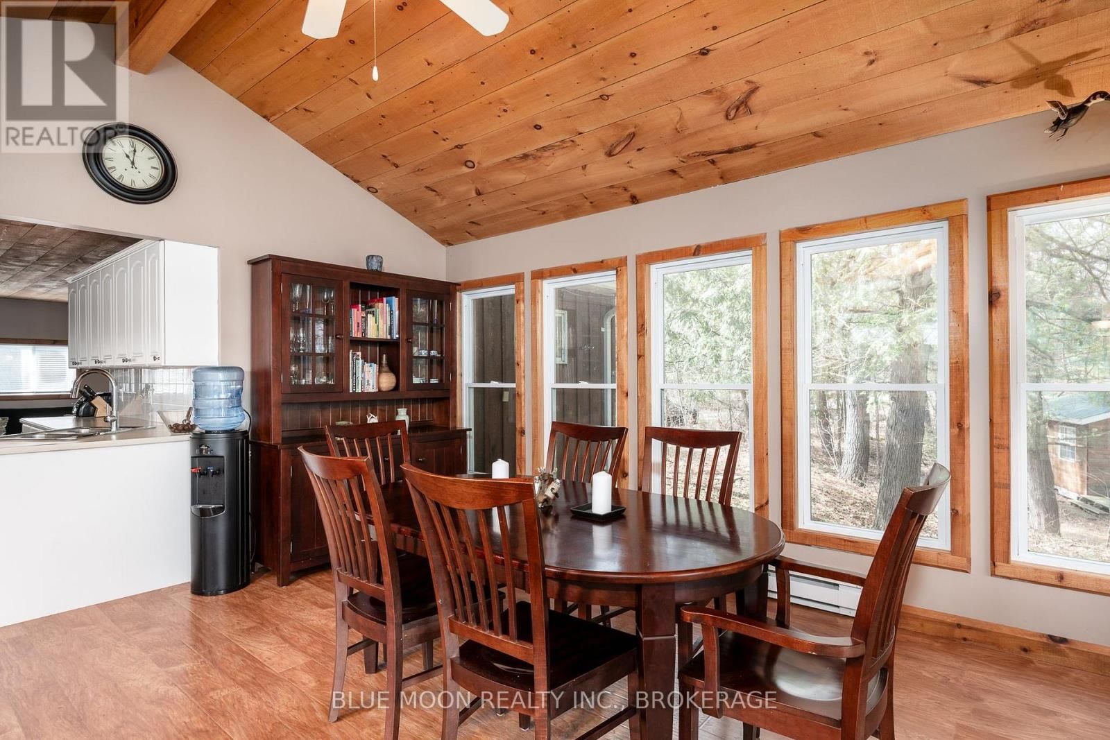 500 CLEAR LAKE LANE 31A Image 16