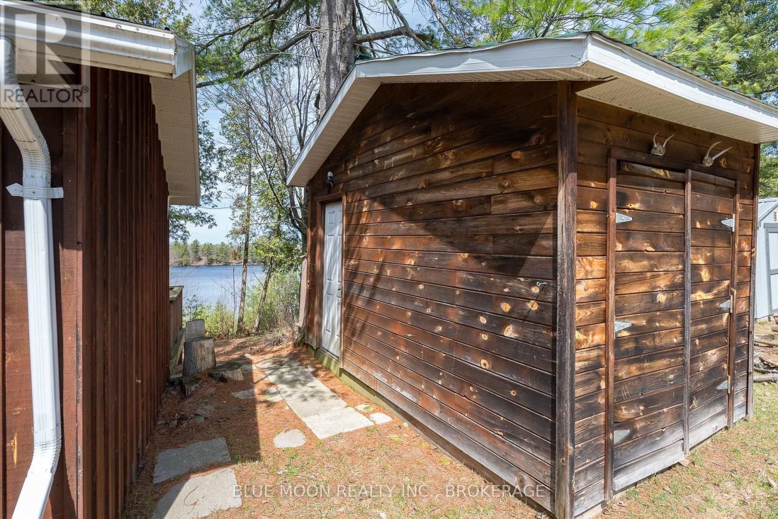 500 CLEAR LAKE LANE 31A Image 36