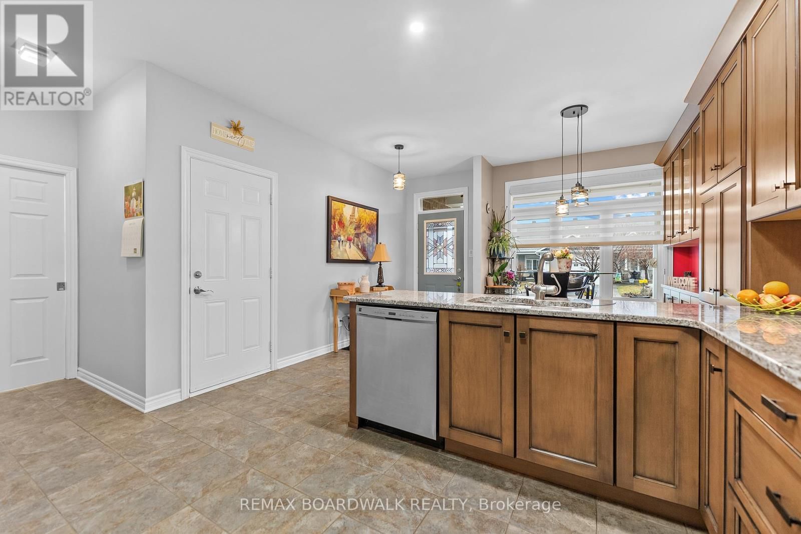 12 ROYALTY WAY Image 12