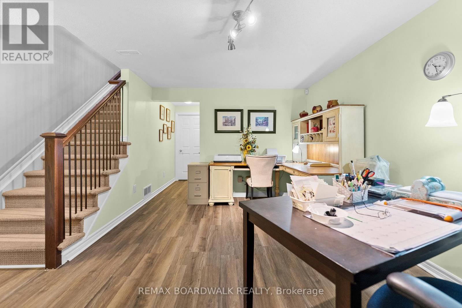 12 ROYALTY WAY Image 27