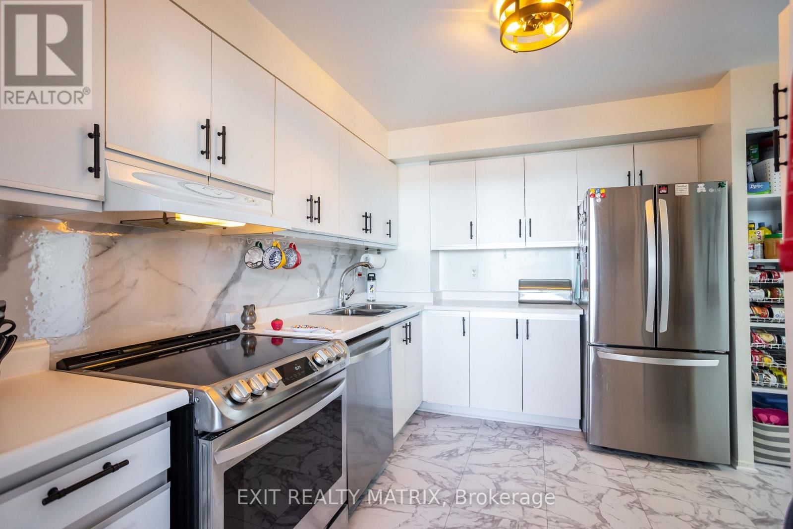 1007 - 2759 CAROUSEL CRESCENT Image 19