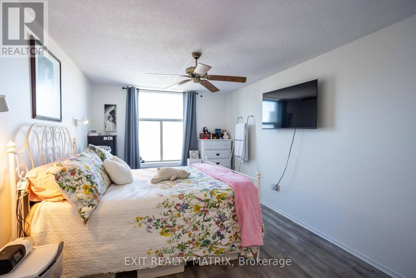 1007 - 2759 CAROUSEL CRESCENT Image 24