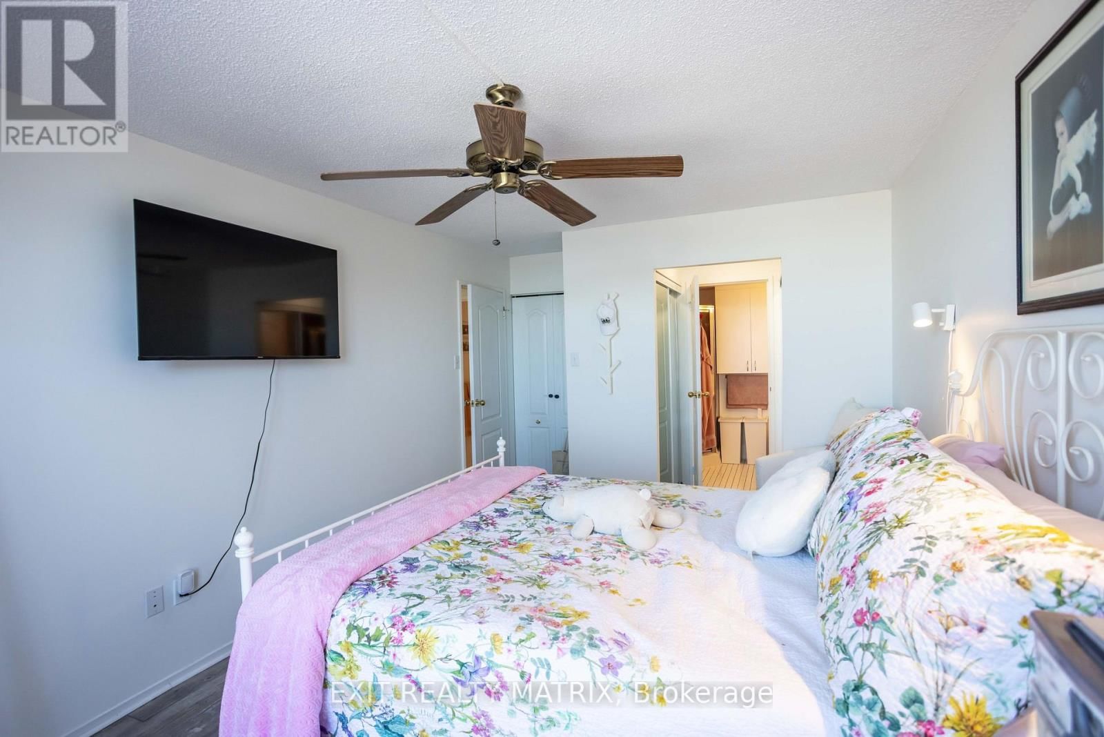 1007 - 2759 CAROUSEL CRESCENT Image 26