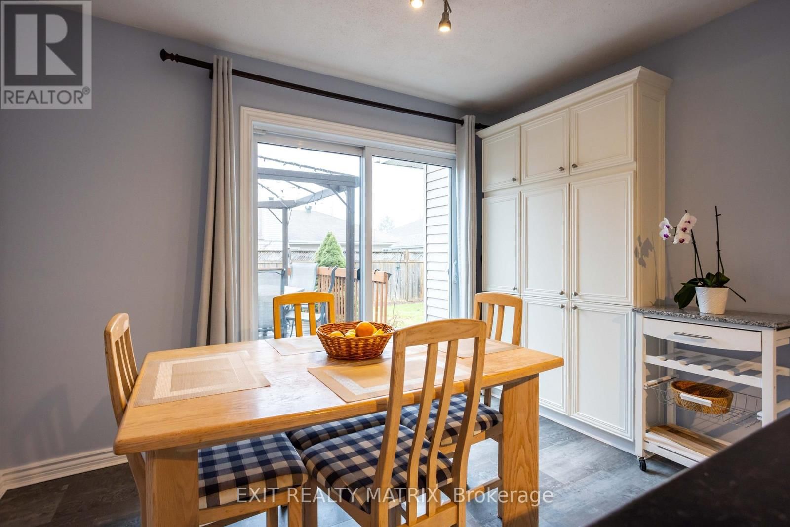 555 APOLLO WAY Image 15