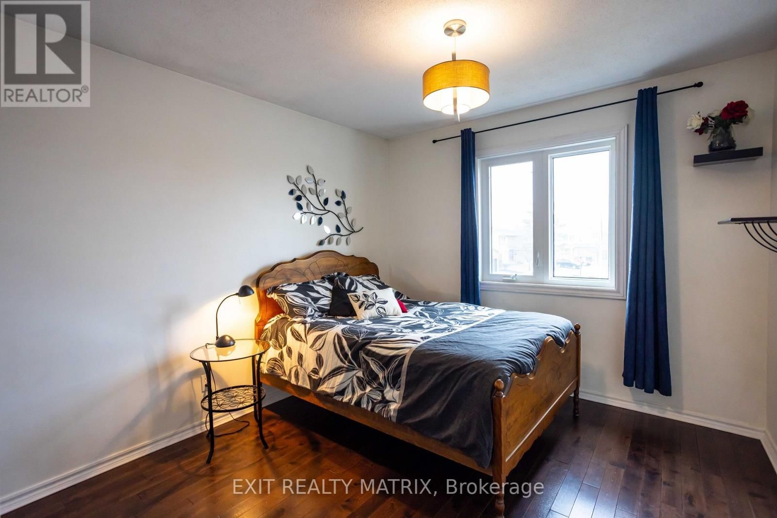 555 APOLLO WAY Image 24