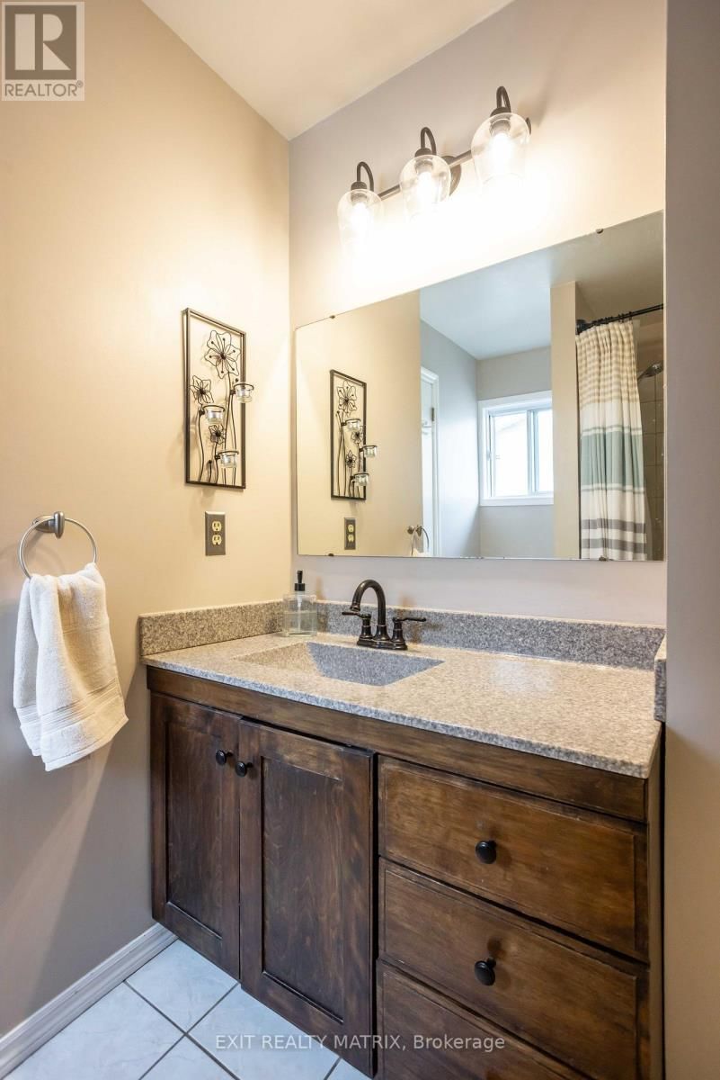 555 APOLLO WAY Image 28