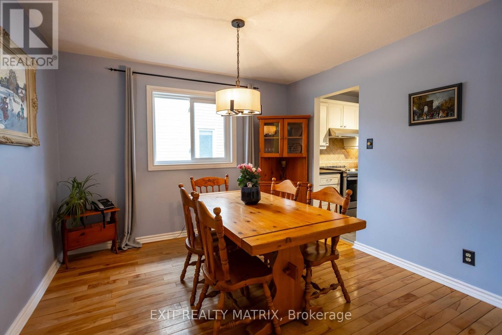 555 APOLLO WAY Image 8