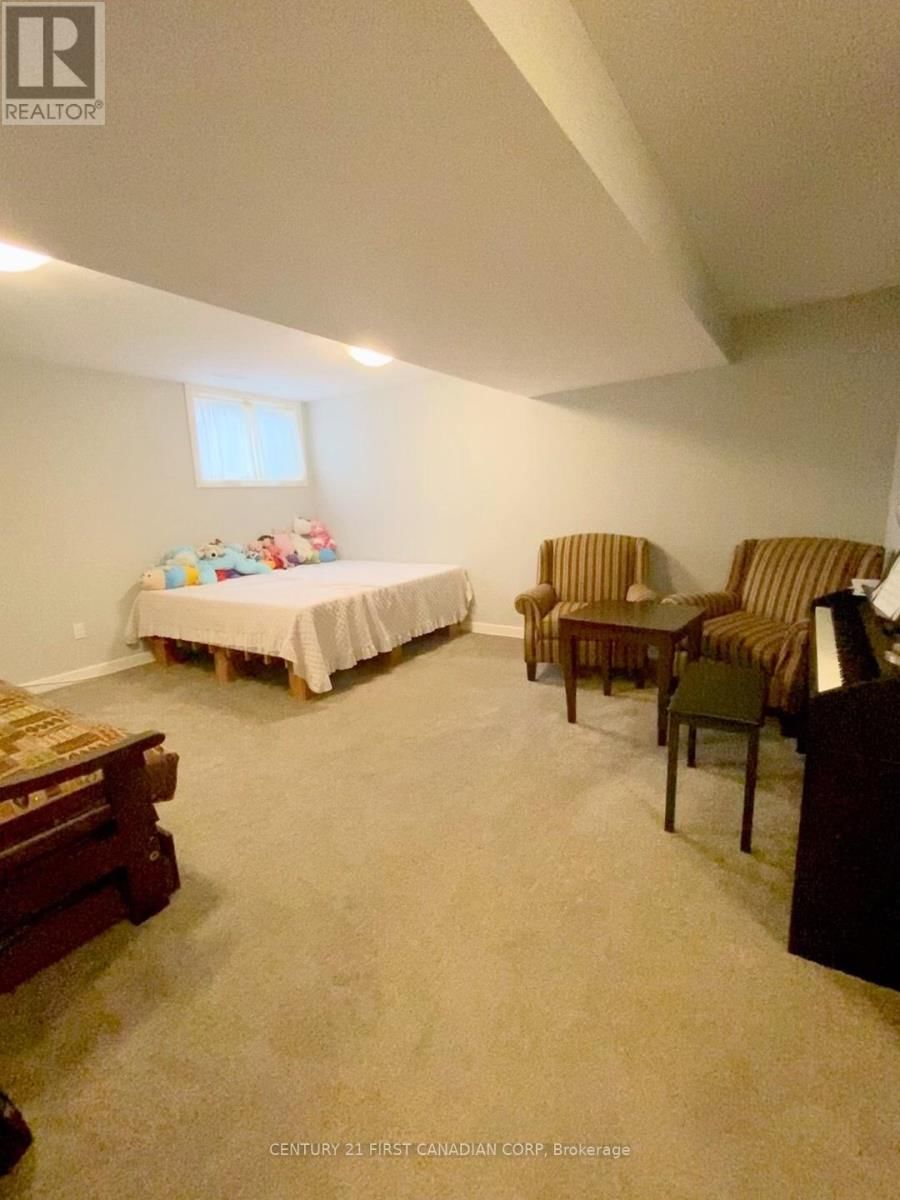 7 EMPIRE PARKWAY Image 10