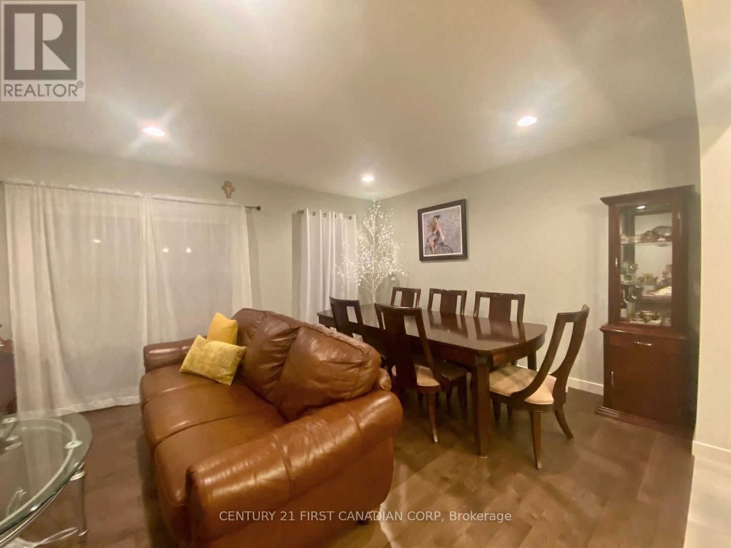 7 EMPIRE PARKWAY Image 4