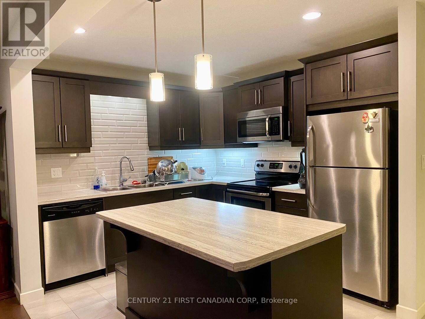 7 EMPIRE PARKWAY Image 5