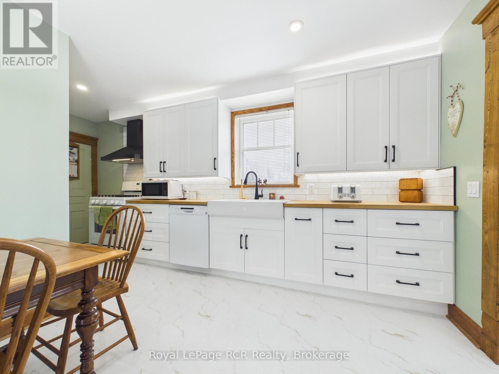 45 CLYDE STREET Image 10