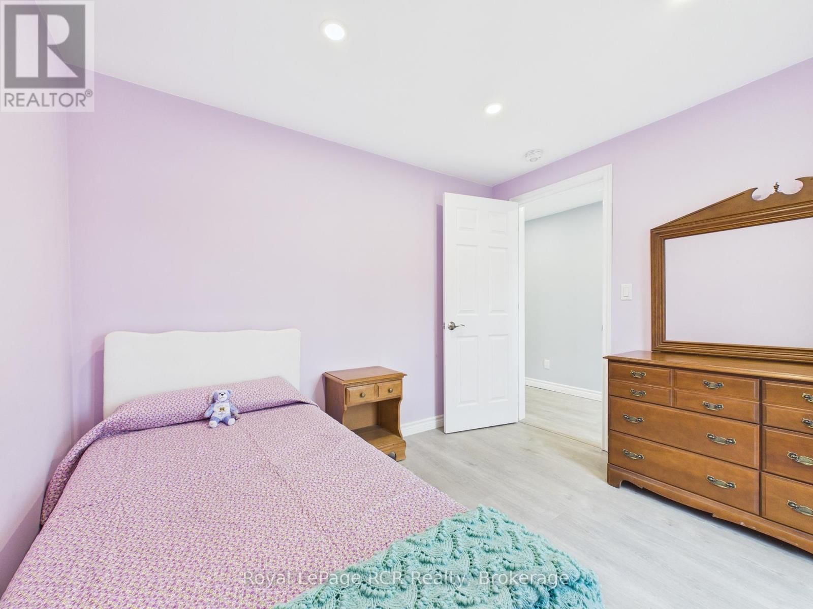 45 CLYDE STREET Image 24