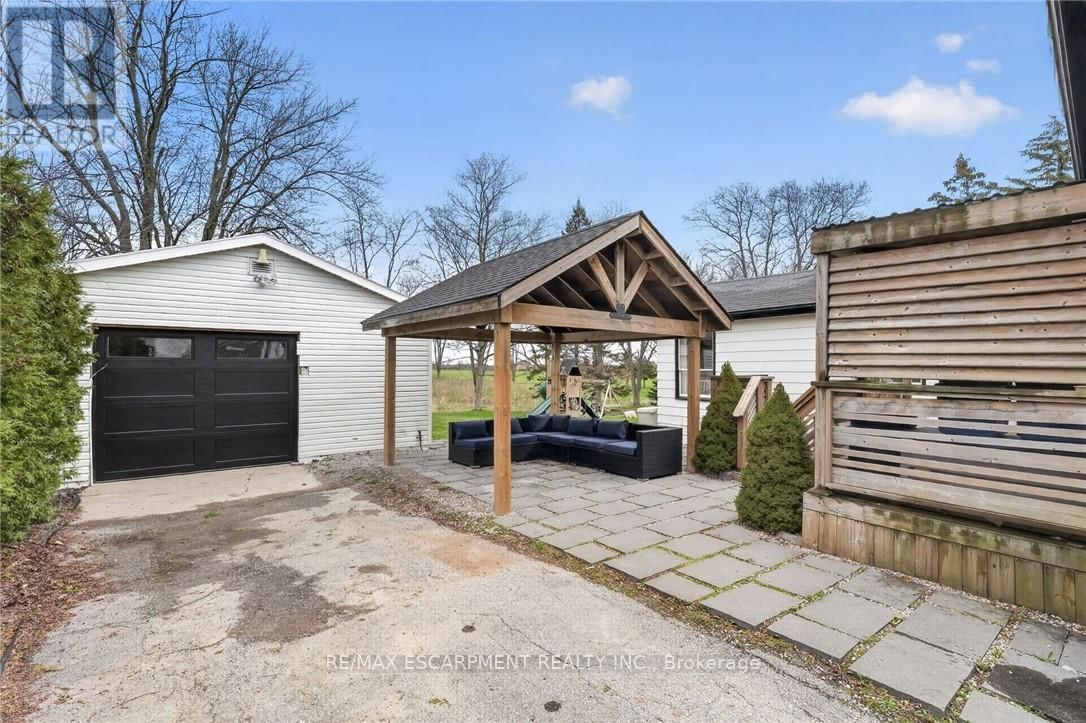 395 MUD STREET EAST Image 2