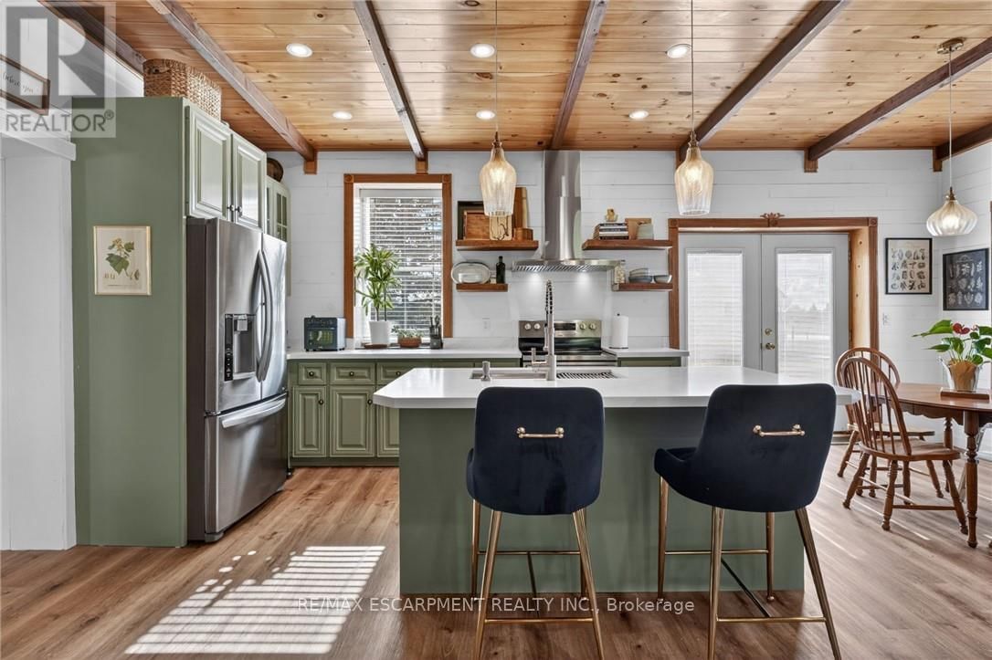 395 MUD STREET EAST Image 7