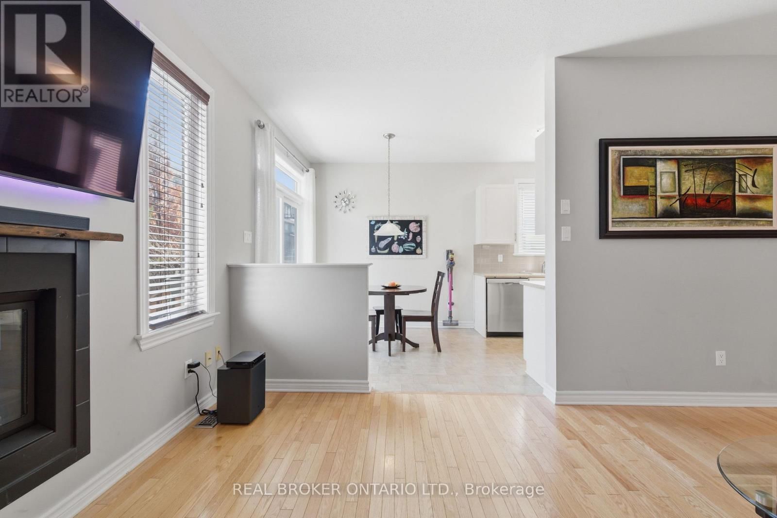 417 STALWART CRESCENT Image 14