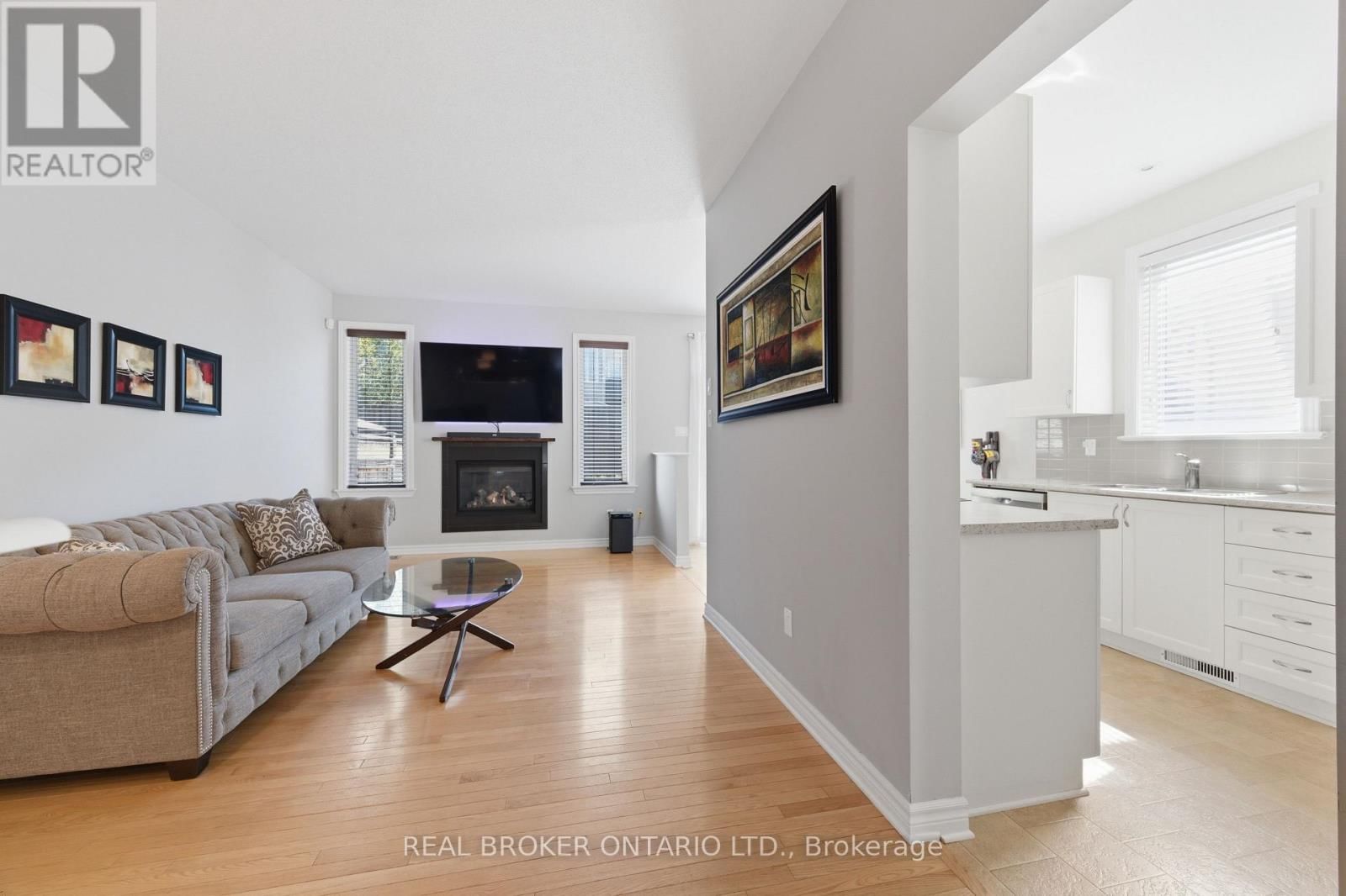 417 STALWART CRESCENT Image 20