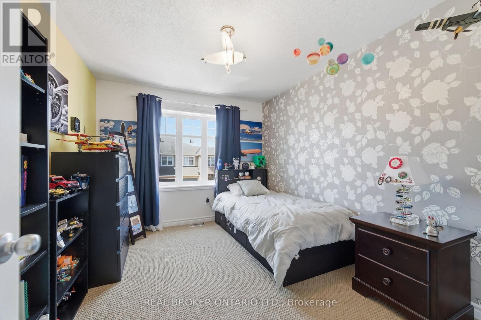 417 STALWART CRESCENT Image 29