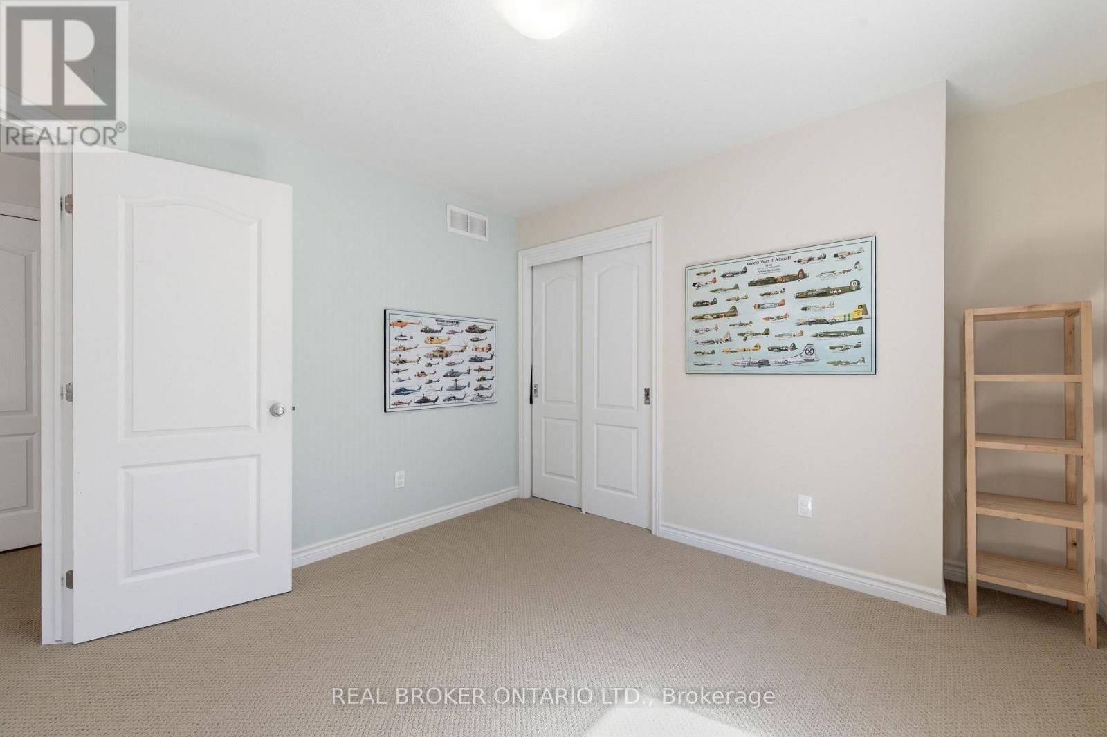 417 STALWART CRESCENT Image 34