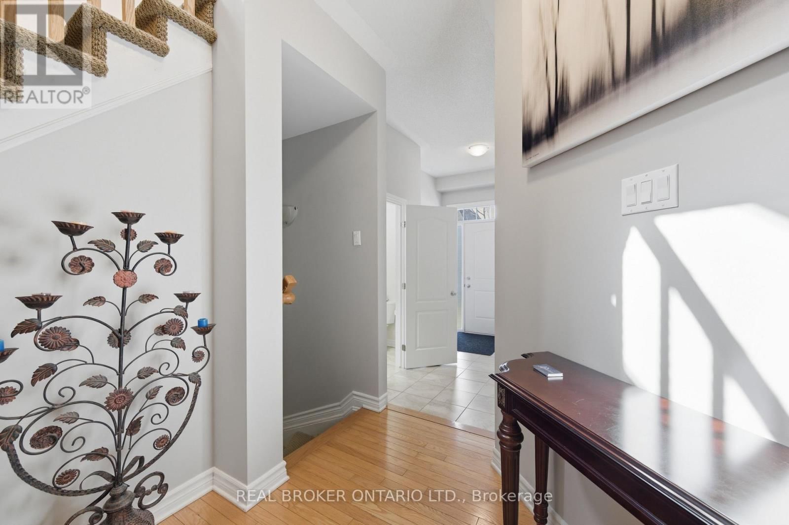 417 STALWART CRESCENT Image 4